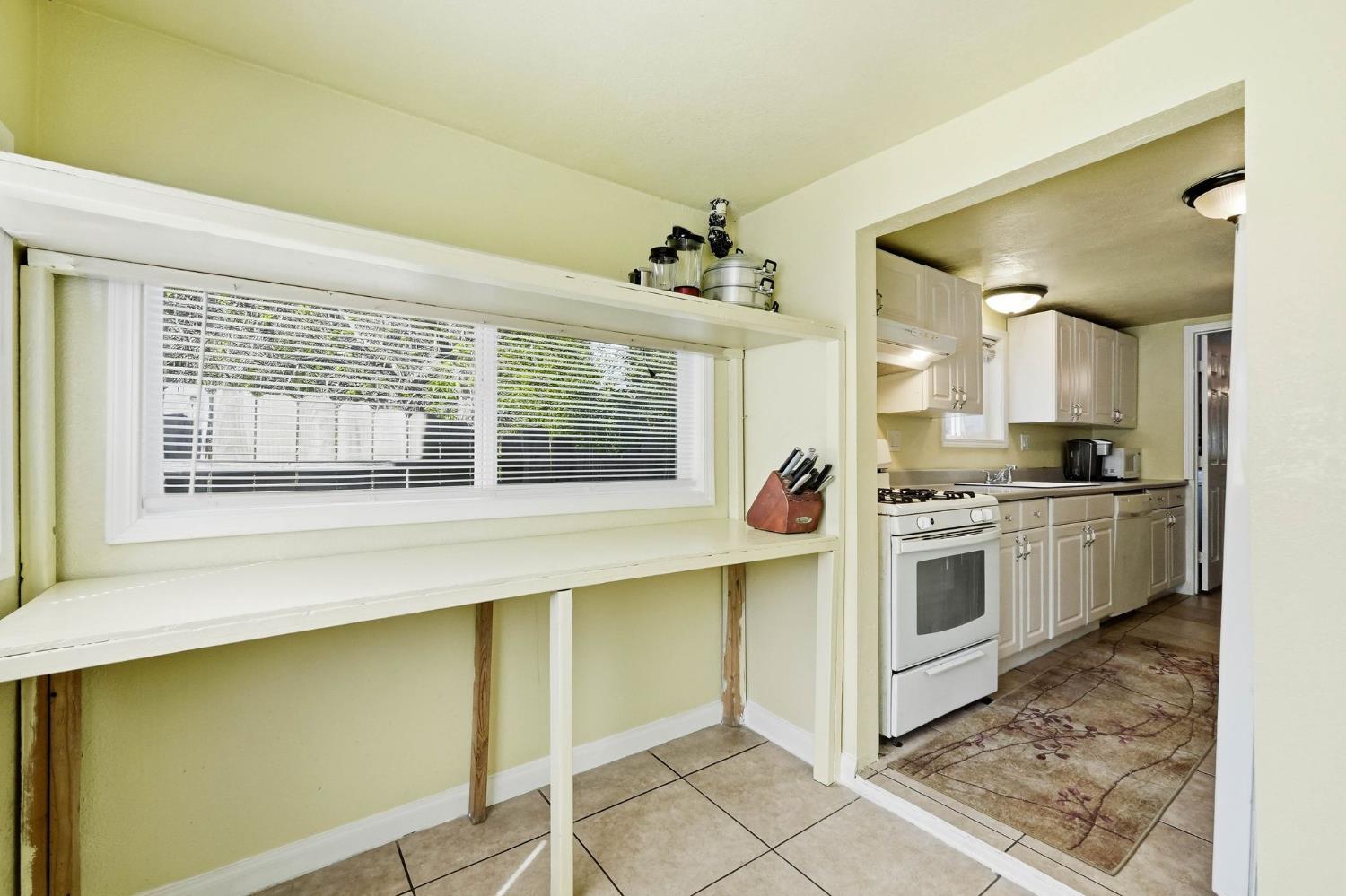 159 Harris Street Grass Valley, CA 95945 - Photo 11 of 30