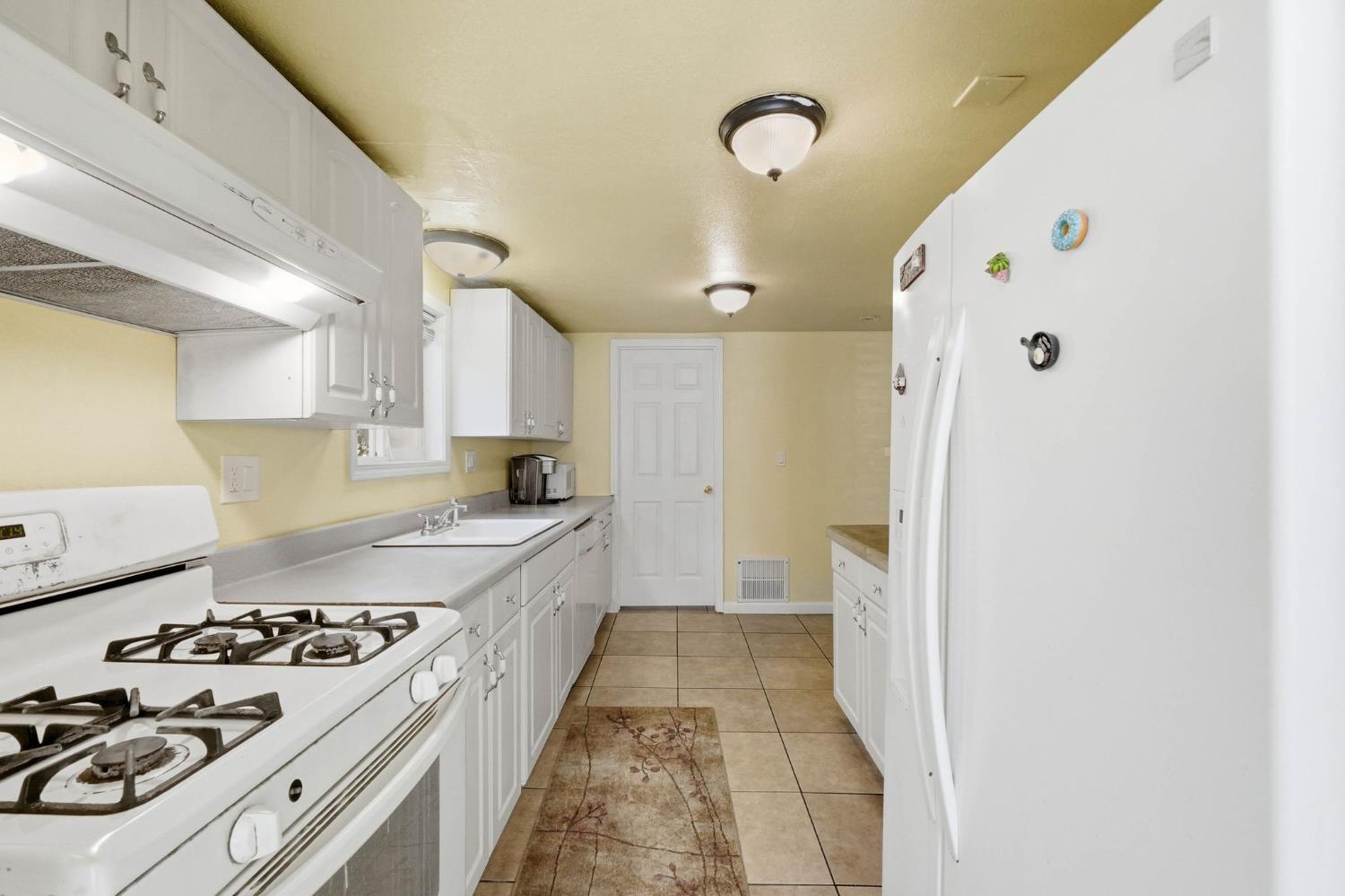 159 Harris Street Grass Valley, CA 95945 - Photo 10 of 30