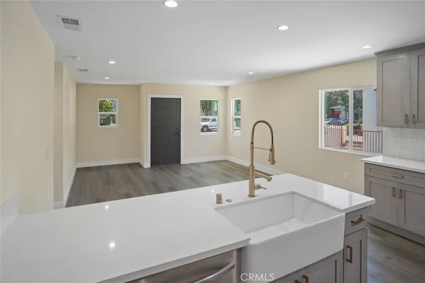 $745,000 | 3123 Hyde Park Boulevard, Los Angeles, CA 90043