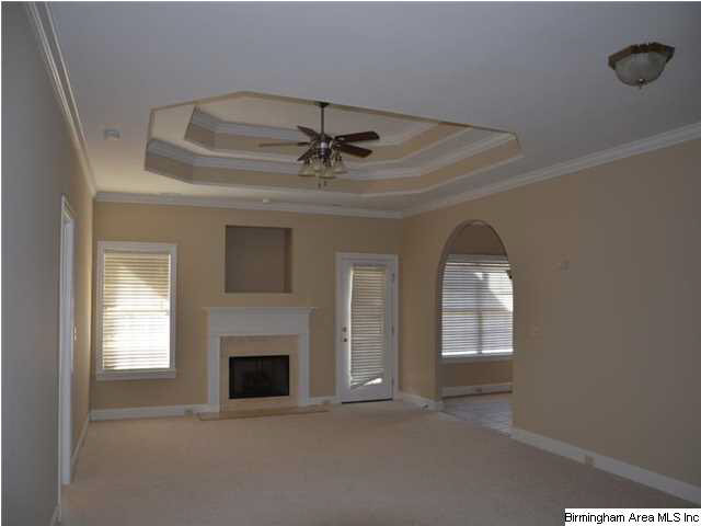 618 Waterford Lane Calera, AL 35040 - Photo 2 of 5