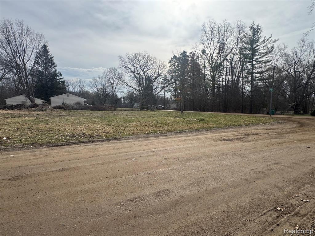 4235 Quick Road Holly, MI 48442 - Photo 2 of 7