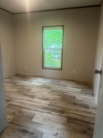 $152,000 | 325 Cherry Creek Drive, Shepherd, TX 77371