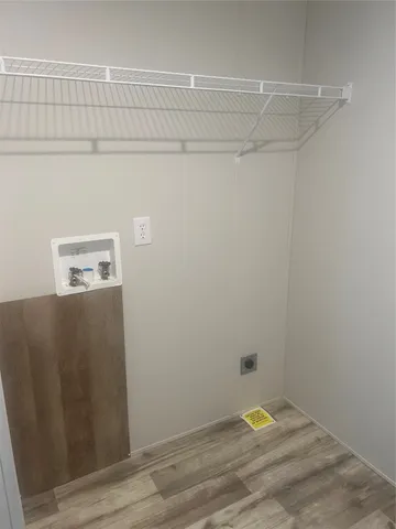 $134,900 | 325 Cherry Creek Drive, Shepherd, TX 77371