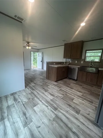 $134,900 | 325 Cherry Creek Drive, Shepherd, TX 77371