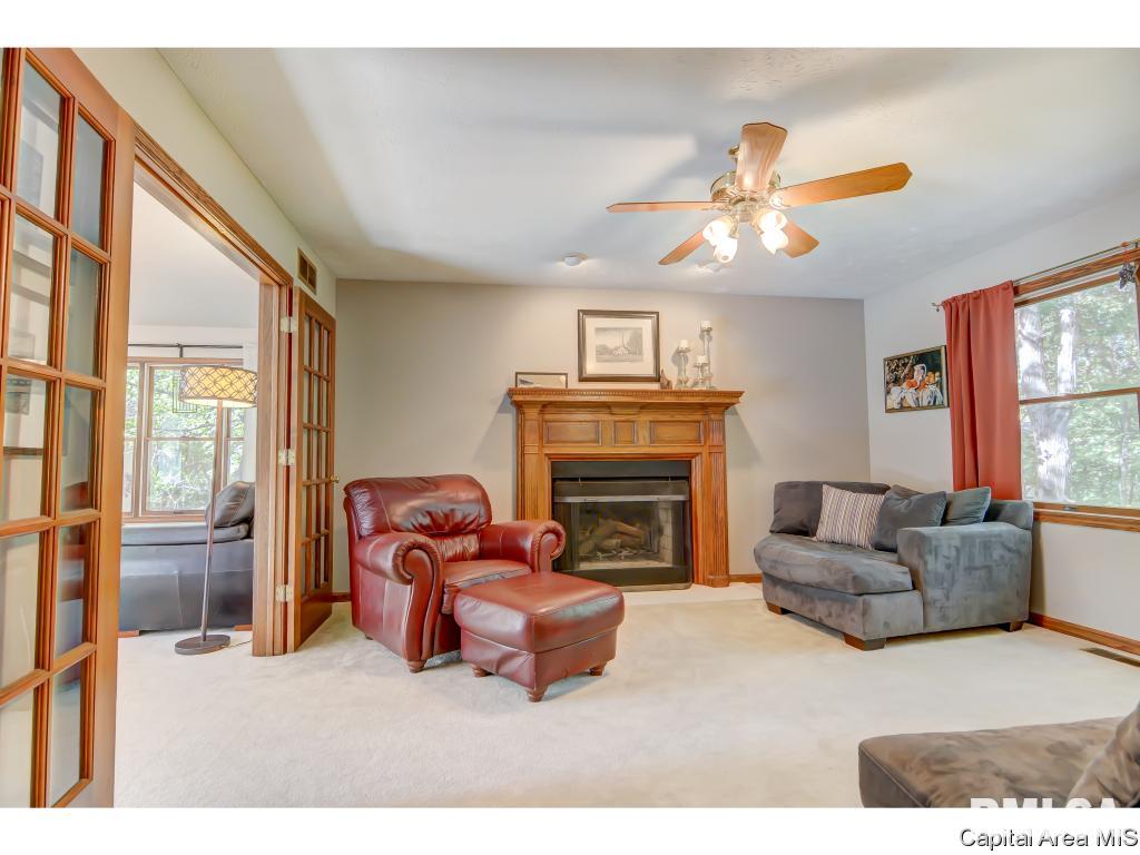 3601 Spanish Trace Springfield, IL 62711 - Photo 11 of 36