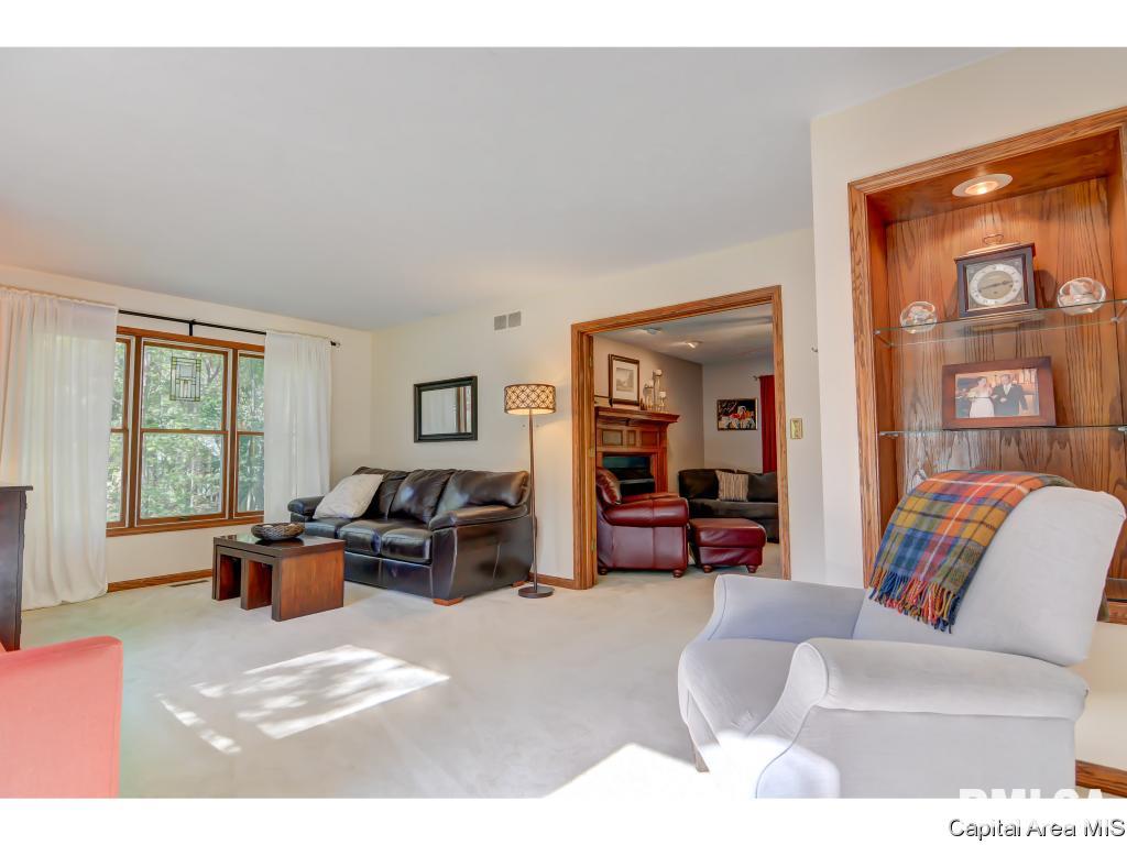 3601 Spanish Trace Springfield, IL 62711 - Photo 15 of 36