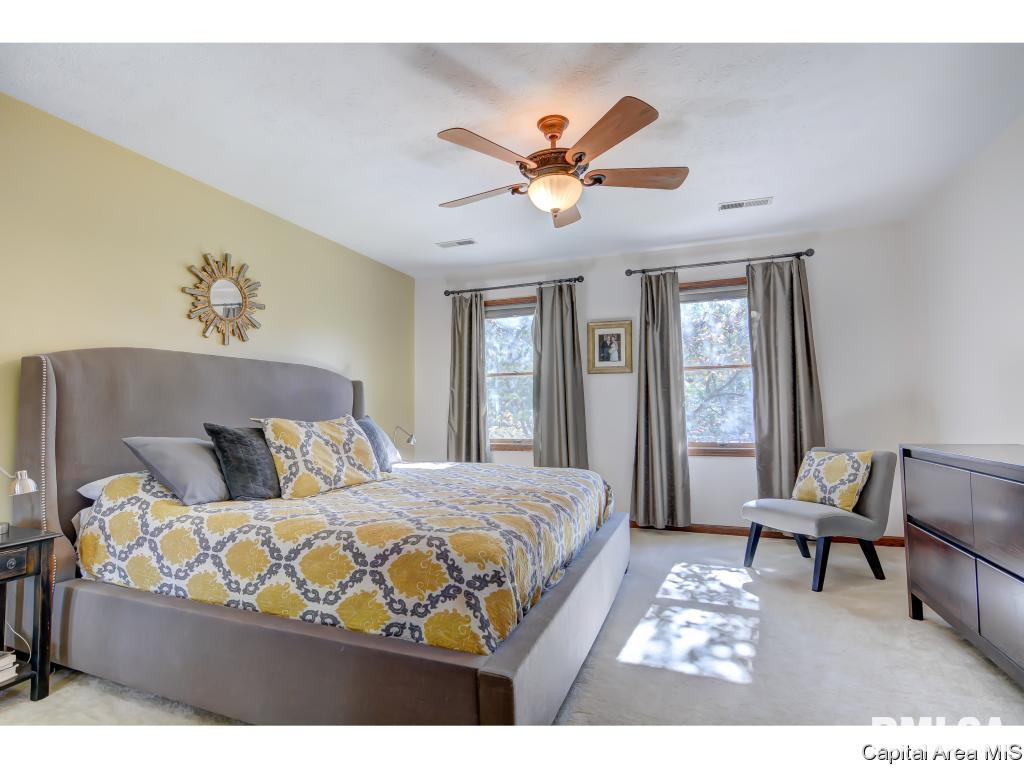 3601 Spanish Trace Springfield, IL 62711 - Photo 17 of 36