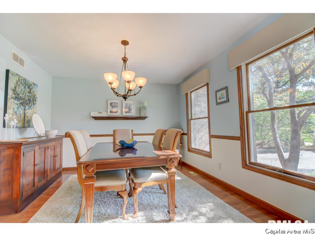3601 Spanish Trace Springfield, IL 62711 - Photo 5 of 36