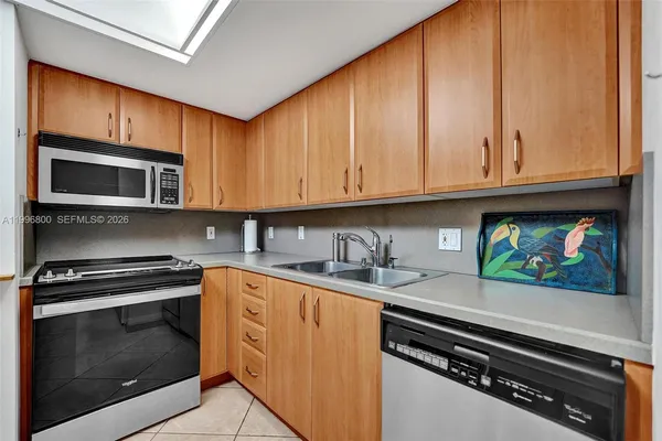 $599,000 | 1800 South Ocean Boulevard, Unit 703, Lauderdale-by-the-Sea, FL 33062