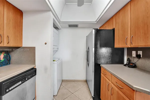 $599,000 | 1800 South Ocean Boulevard, Unit 703, Lauderdale-by-the-Sea, FL 33062