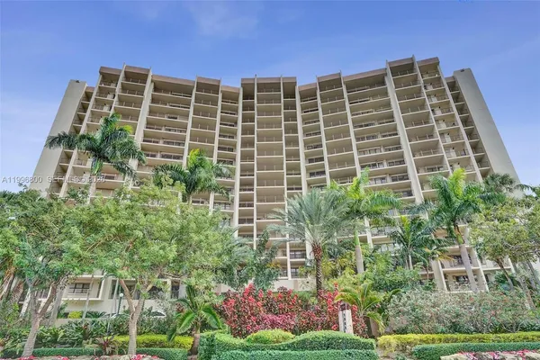 $599,000 | 1800 South Ocean Boulevard, Unit 703, Lauderdale-by-the-Sea, FL 33062