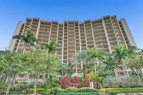 $599,000 | 1800 South Ocean Boulevard, Unit 703, Lauderdale-by-the-Sea, FL 33062