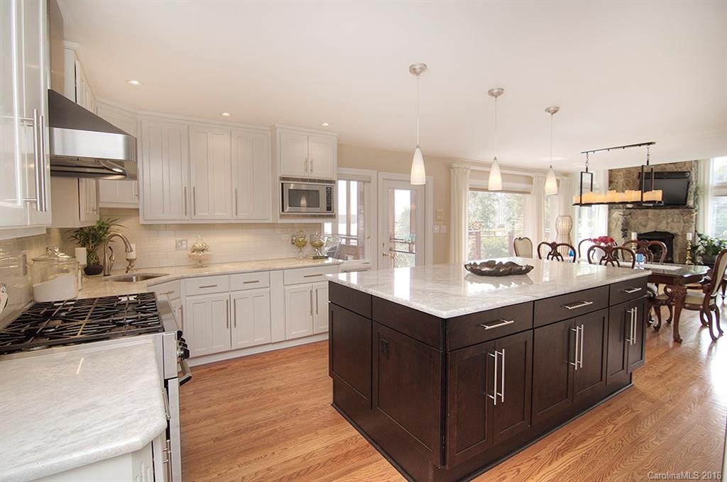 29024 Beaver Run Tega Cay, SC 29708 - Photo 8 of 24 Gallery Image 8