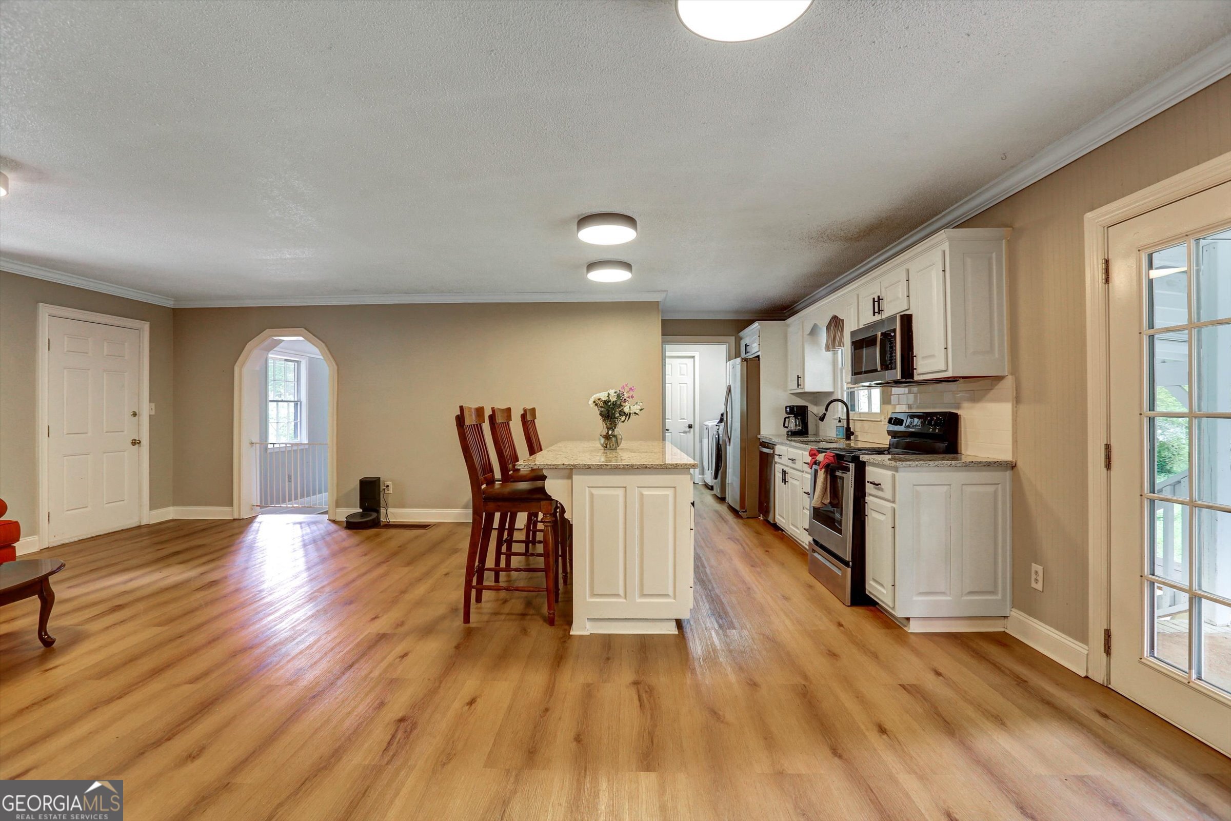 1095 Athens Road Winterville, GA 30683 - Photo 3 of 29