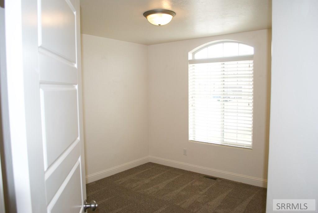 5113 Ryanne Way Iona, ID 83427 - Photo 14 of 25