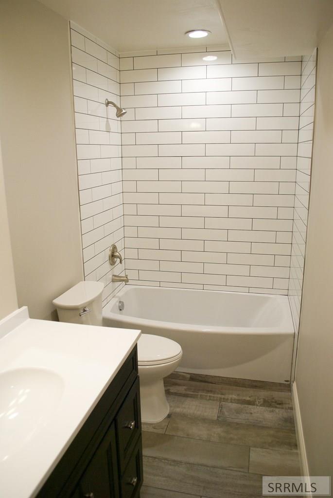 5113 Ryanne Way Iona, ID 83427 - Photo 17 of 25