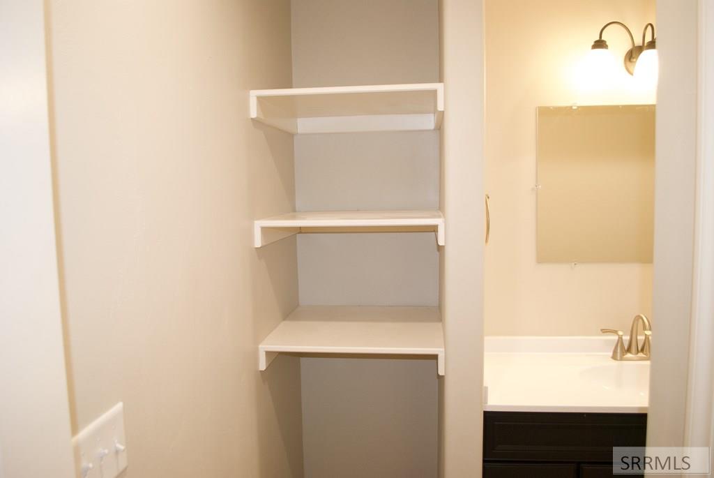 5113 Ryanne Way Iona, ID 83427 - Photo 18 of 25