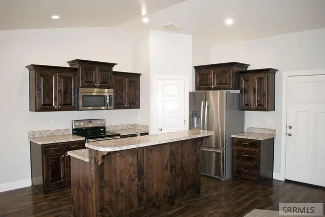 $480,000 | 5113 Ryanne Way, Iona, ID 83427