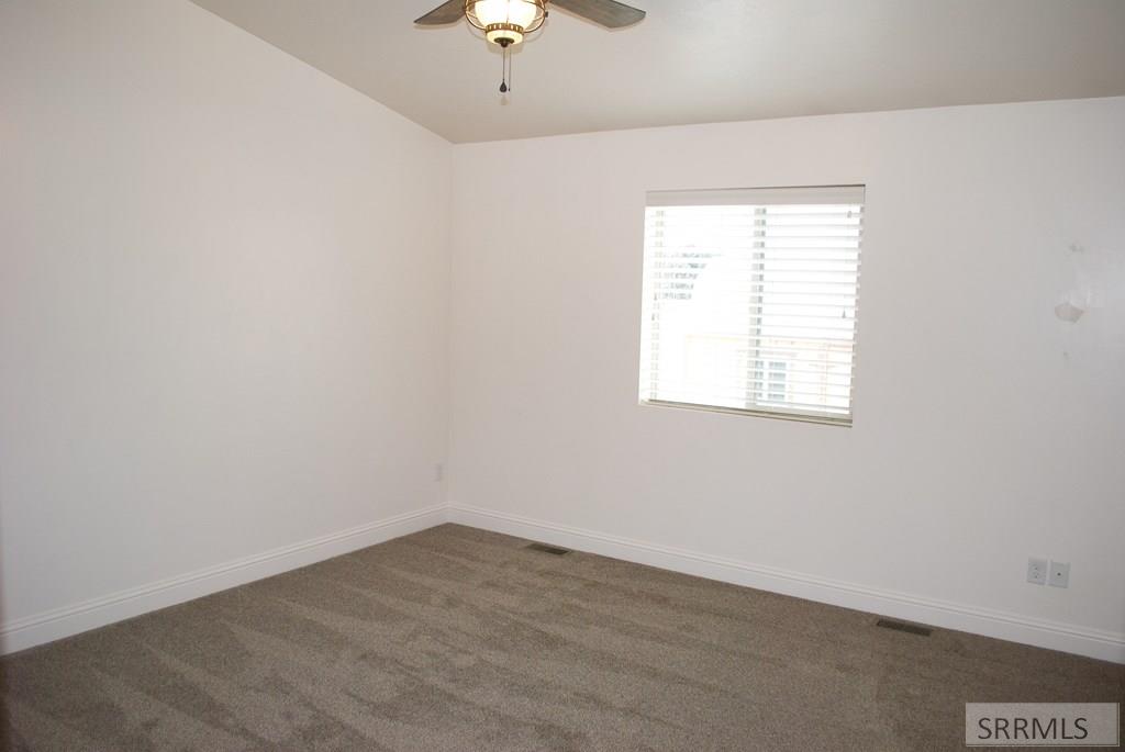 5113 Ryanne Way Iona, ID 83427 - Photo 7 of 25