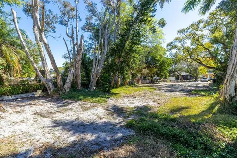 $1,799,000 | 711 12th Avenue North, St. Petersburg, FL 33701