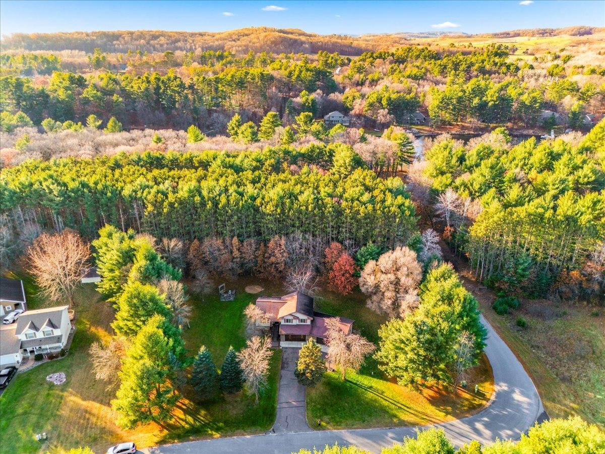 6851 550th Street Menomonie, WI 54751 - Photo 3 of 29