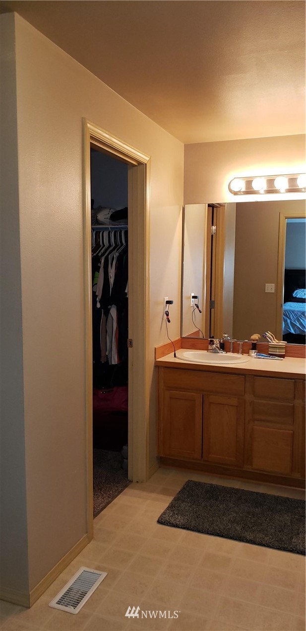 3332 East Rasor Road Belfair, WA 98528 - Photo 20 of 29 Gallery Image 20