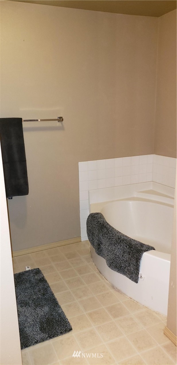 3332 East Rasor Road Belfair, WA 98528 - Photo 21 of 29 Gallery Image 21