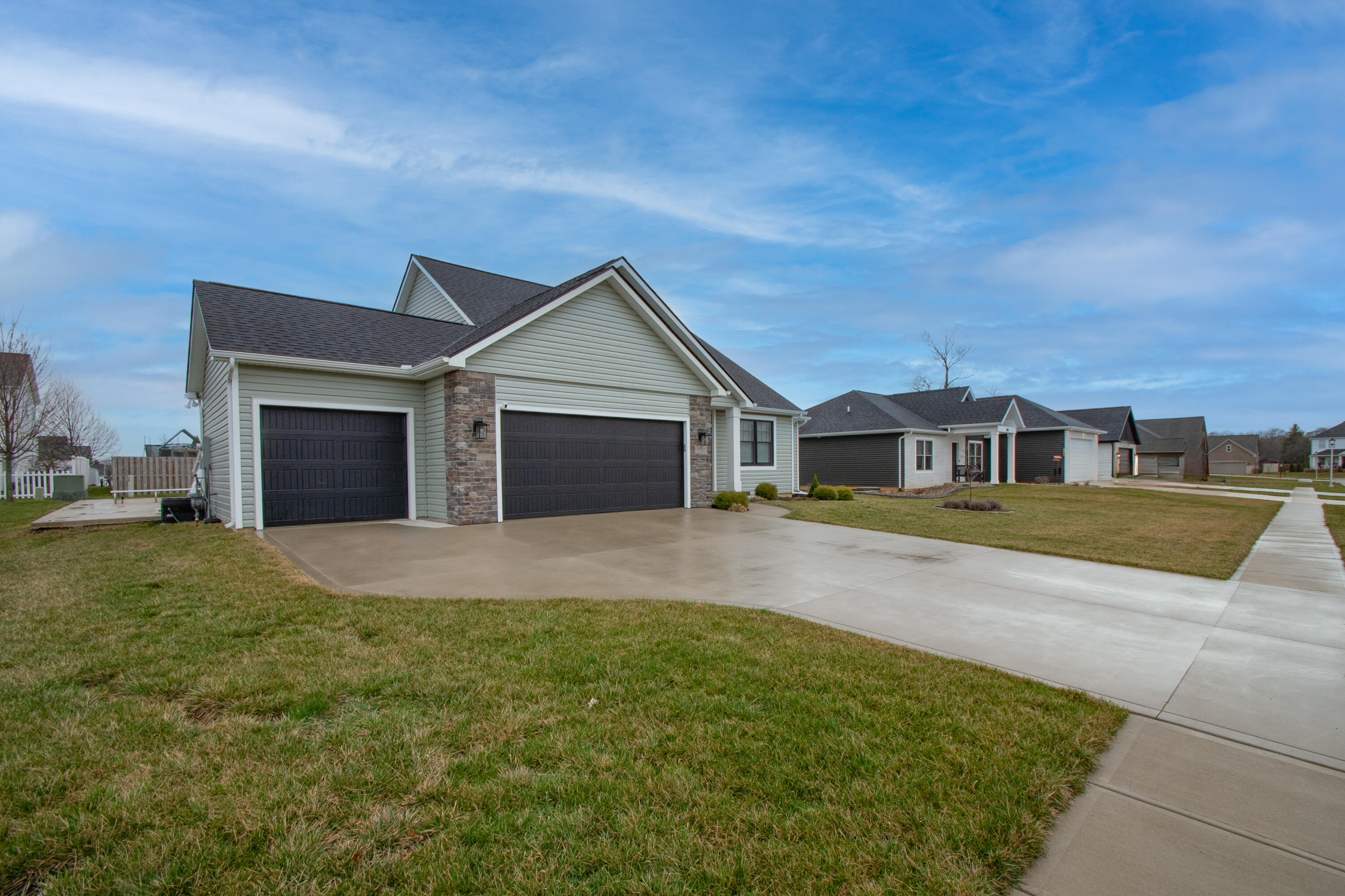 950 Sunrise Drive Bremen, IN 46506 - Photo 4 of 44 3000x1999