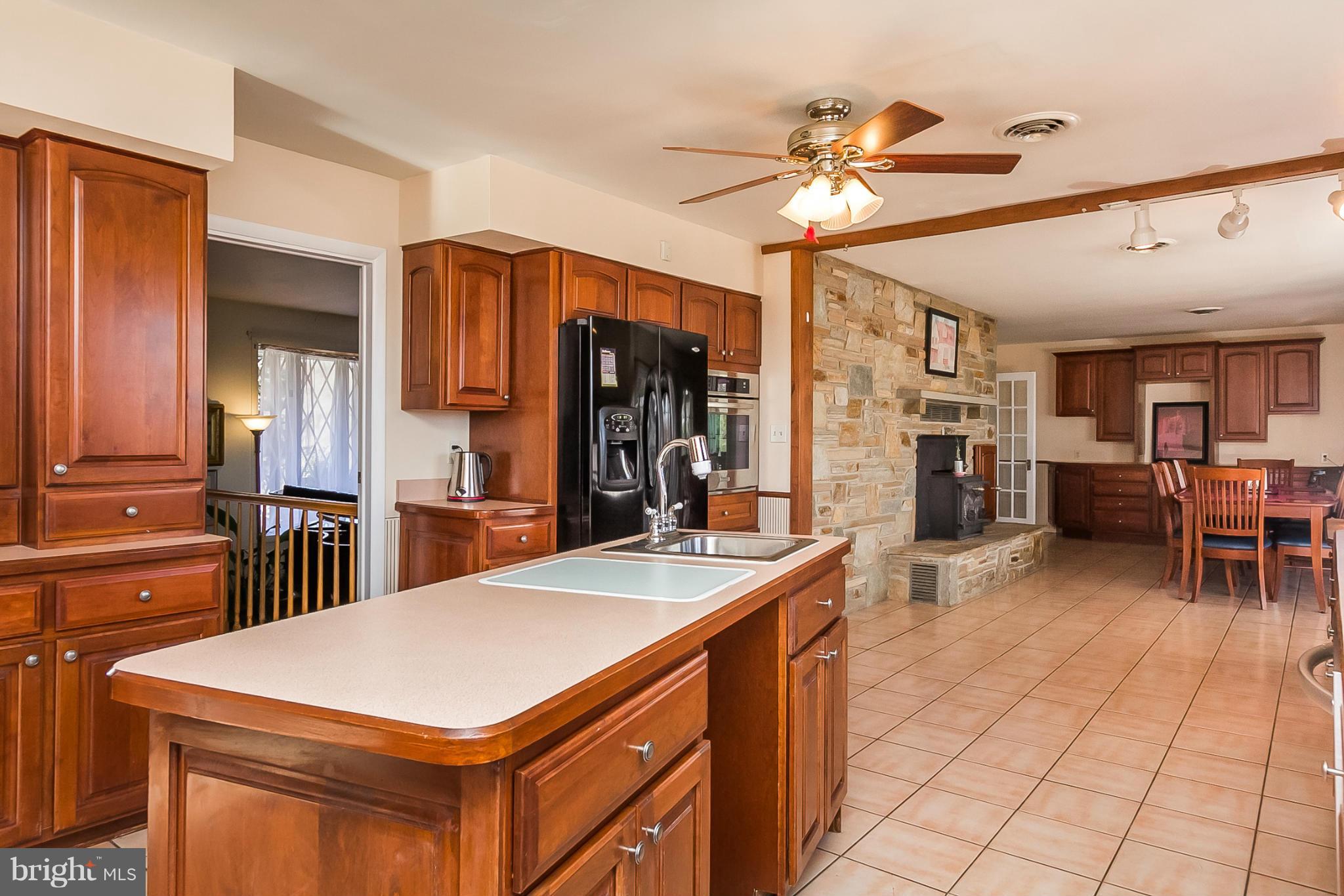 18507 Upper Beckleysville Road Hampstead, MD 21074 - Photo 8 of 30 Kitchen