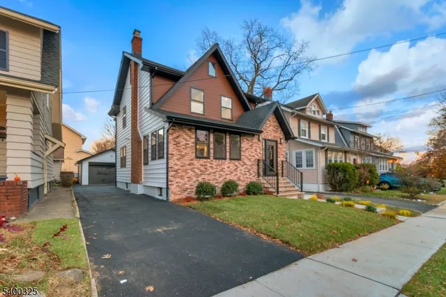 $909,000 | 153 Garfield Place, Maplewood, NJ 07040