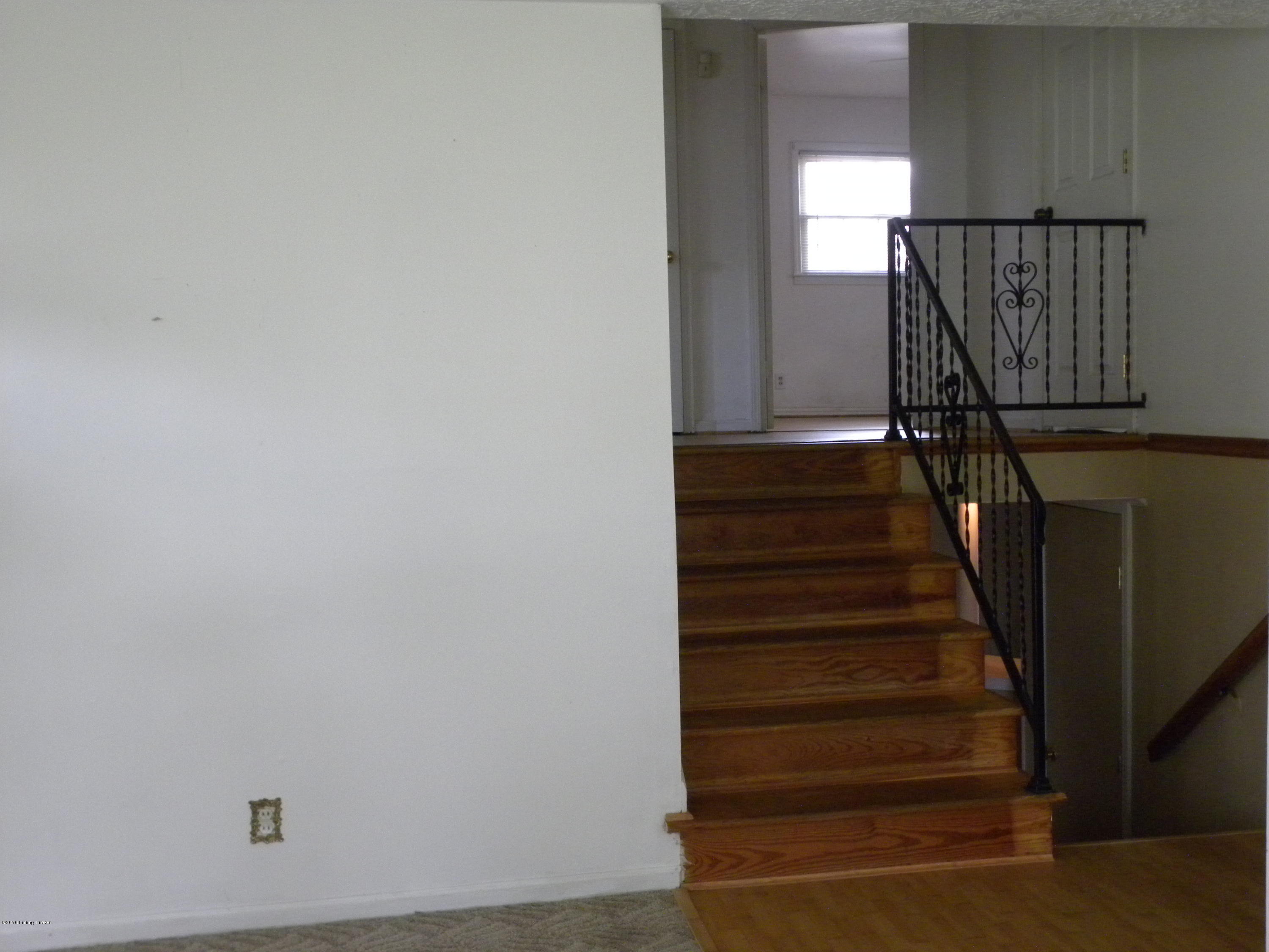 6009 Shadow Run Road Louisville, KY 40219 - Photo 13 of 25 DSCN3357