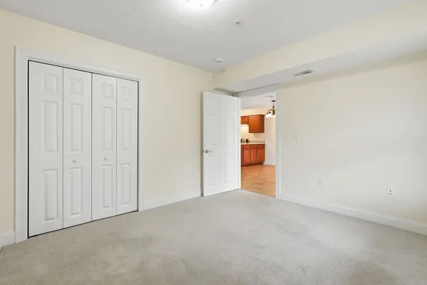 $289,000 | 27 Greenleaves Drive, Unit 726, Amherst, MA 01002