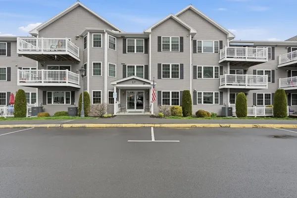 $289,000 | 27 Greenleaves Drive, Unit 726, Amherst, MA 01002
