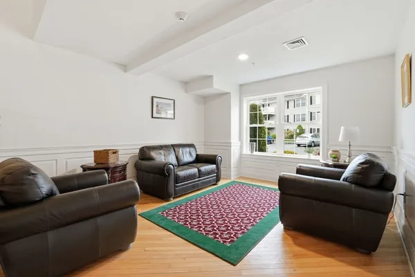 $289,000 | 27 Greenleaves Drive, Unit 726, Amherst, MA 01002