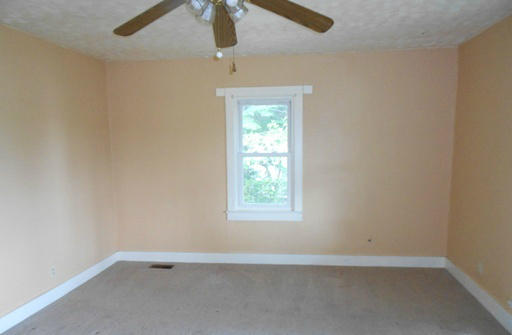 111 Farmer Road Rockford, TN 37853 - Photo 4 of 8 Bedroom 1