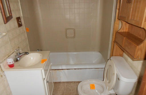 111 Farmer Road Rockford, TN 37853 - Photo 6 of 8 Bath