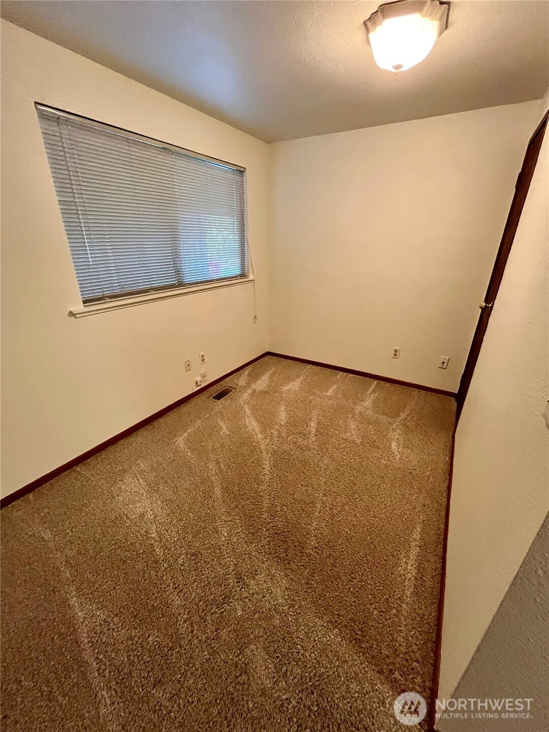 14415 Golden Given Road East Tacoma, WA 98445 - Photo 13 of 28
