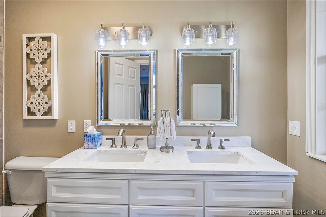 42 Branch Road Lake Ozark, MO 65049 - Photo 31 of 66