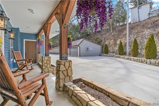 $1,399,900 | 42 Branch Road, Lake Ozark, MO 65049