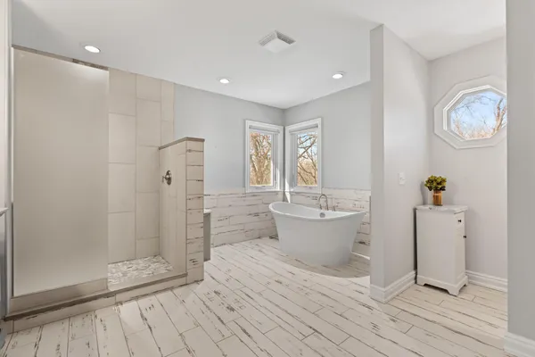 $1,200,000 | 5435 Howard Street Northwest, Rochester, MN 55901
