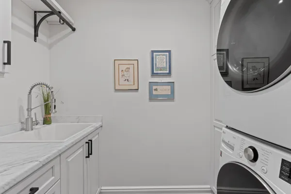 $1,200,000 | 5435 Howard Street Northwest, Rochester, MN 55901