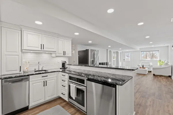 $1,200,000 | 5435 Howard Street Northwest, Rochester, MN 55901