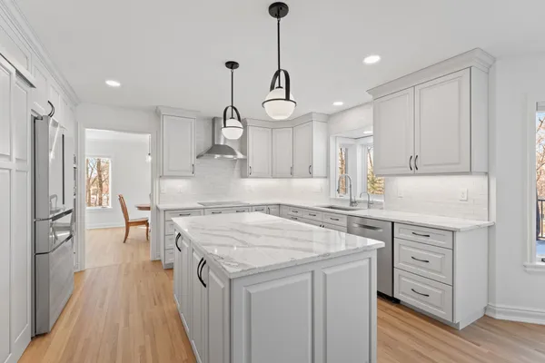 $1,200,000 | 5435 Howard Street Northwest, Rochester, MN 55901