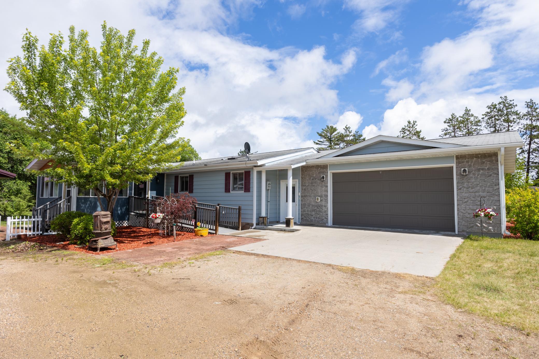 431 Main Street Menahga, MN 56464 - Photo 4 of 47