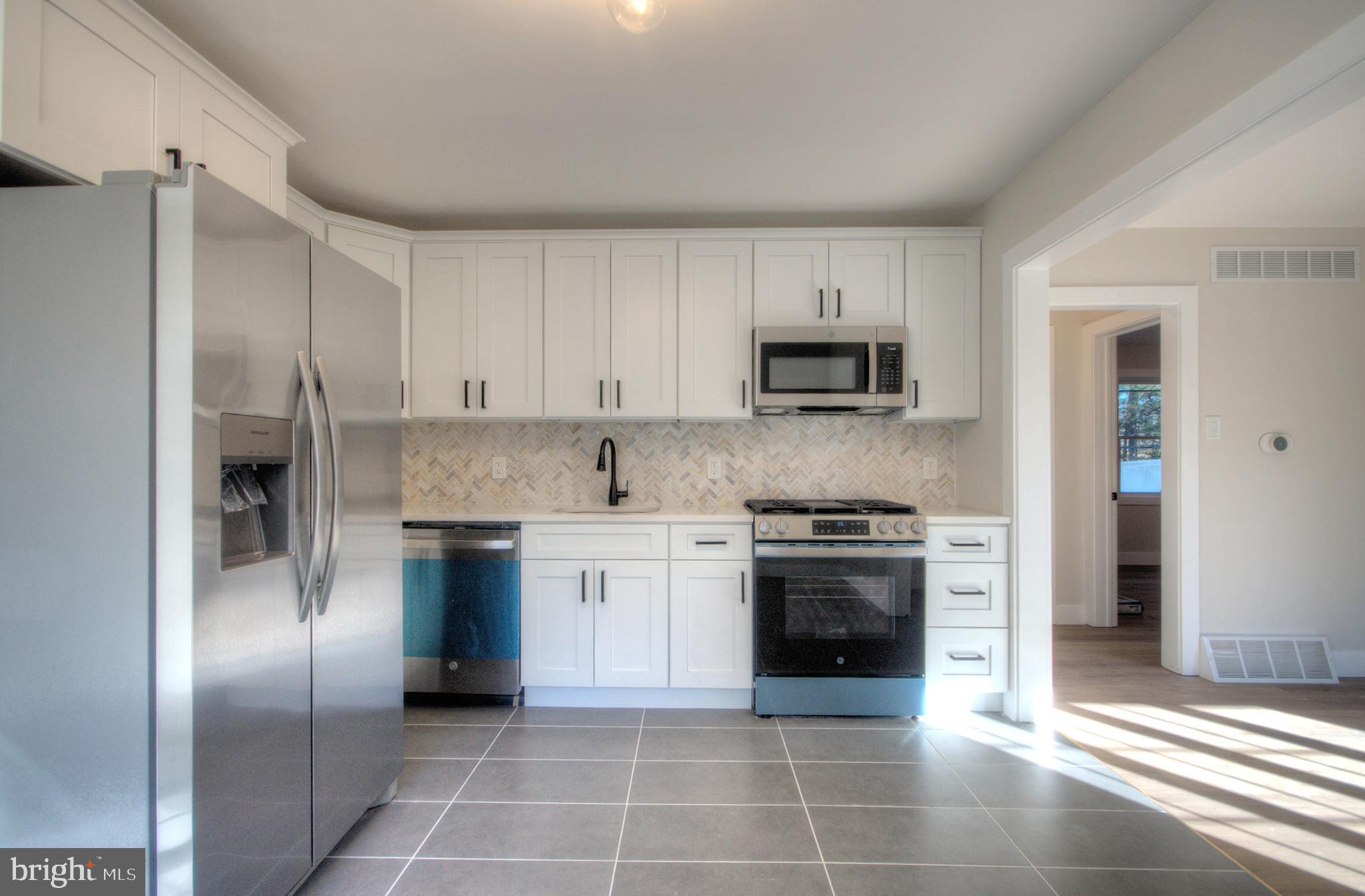 1342 Mays Landing Road Hammonton, NJ 08037 - Photo 10 of 31