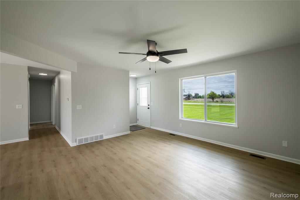 3104 Baldwin Road Grand Blanc, MI 48439 - Photo 8 of 38 Gallery Image 8