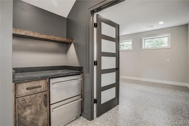 $850,000 | 15021 Broadmoor Street, Overland Park, KS 66223