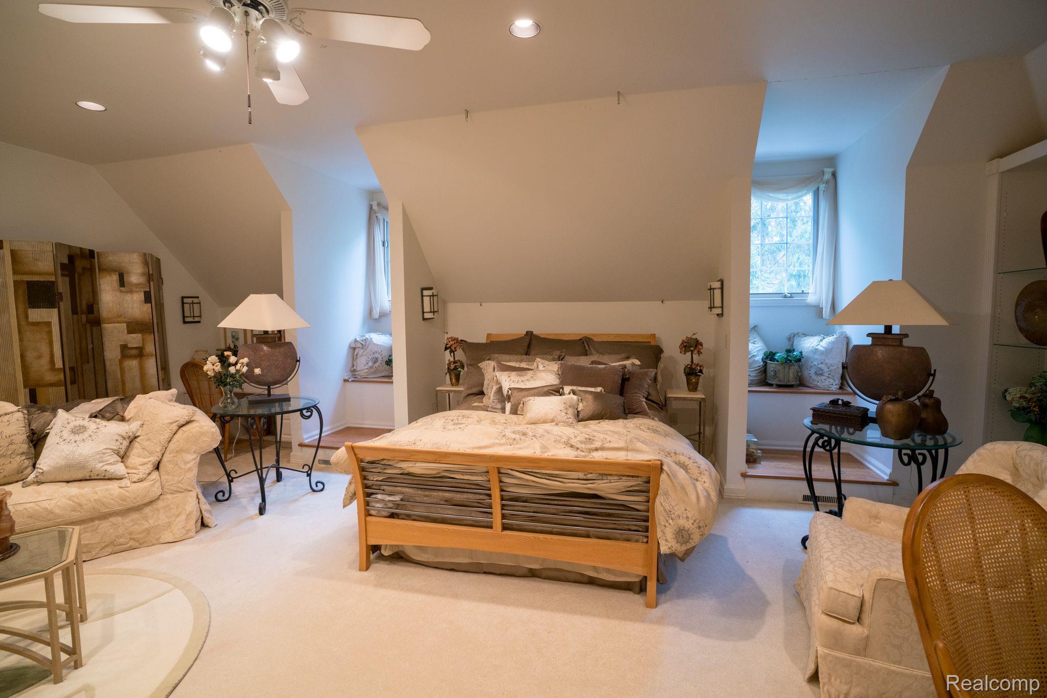 8543 Bridge Road Grosse Ile, MI 48138 - Photo 40 of 53 Au Pair