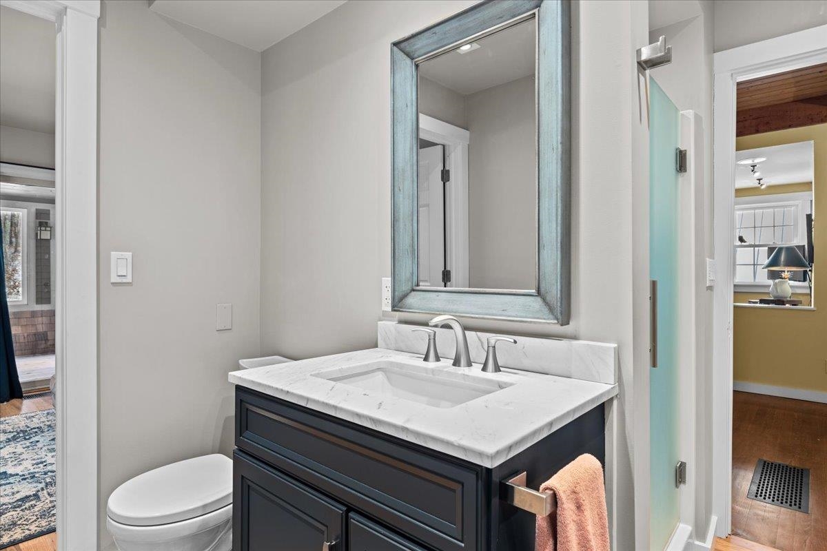 283 Gilcrist Road Stowe, VT 05672 - Photo 20 of 40 Gallery Image 20