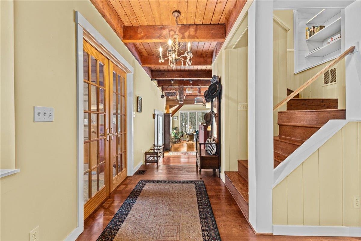 283 Gilcrist Road Stowe, VT 05672 - Photo 8 of 40 Gallery Image 8